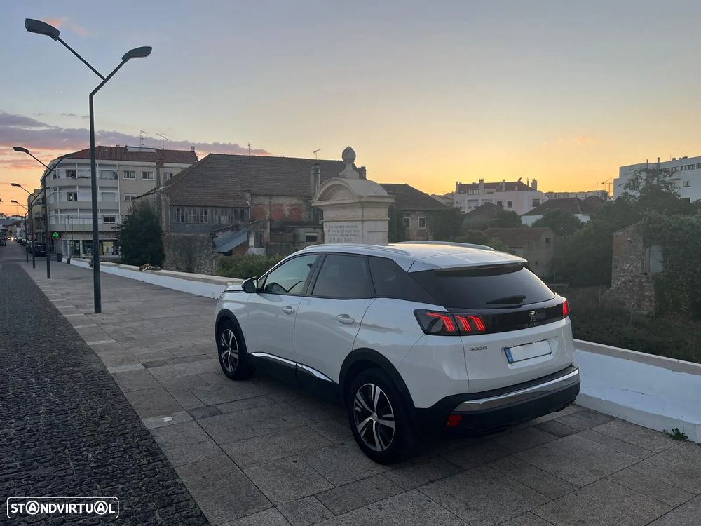 Peugeot 3008 1.5 BlueHDi Allure EAT8 - 13