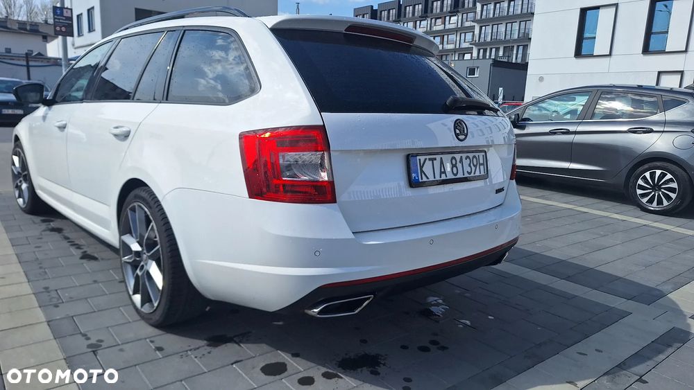 Skoda Octavia Combi 2.0 TDI RS - 6