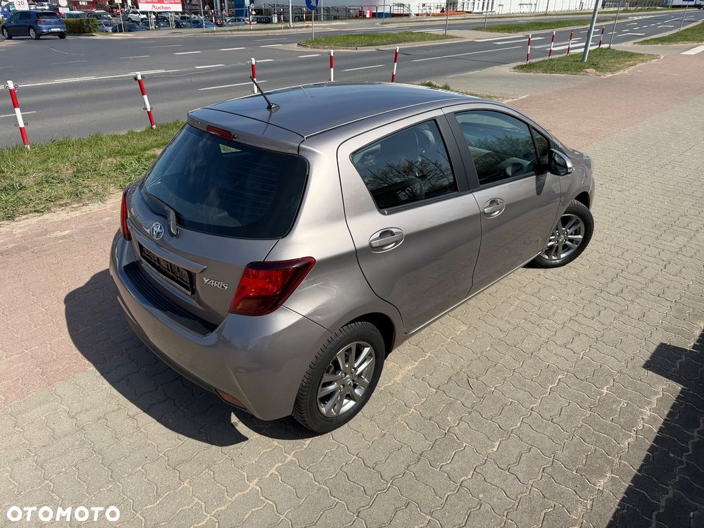 Toyota Yaris 1.33 VVT-i Comfort - 22