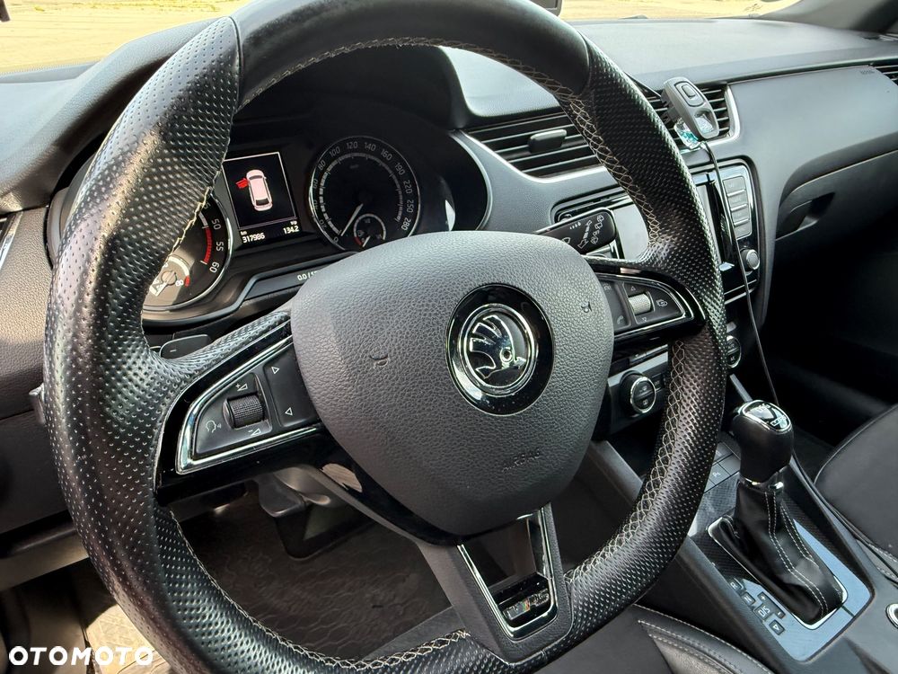 Skoda Octavia 2.0 TDI SCR 4x4 RS DSG - 18
