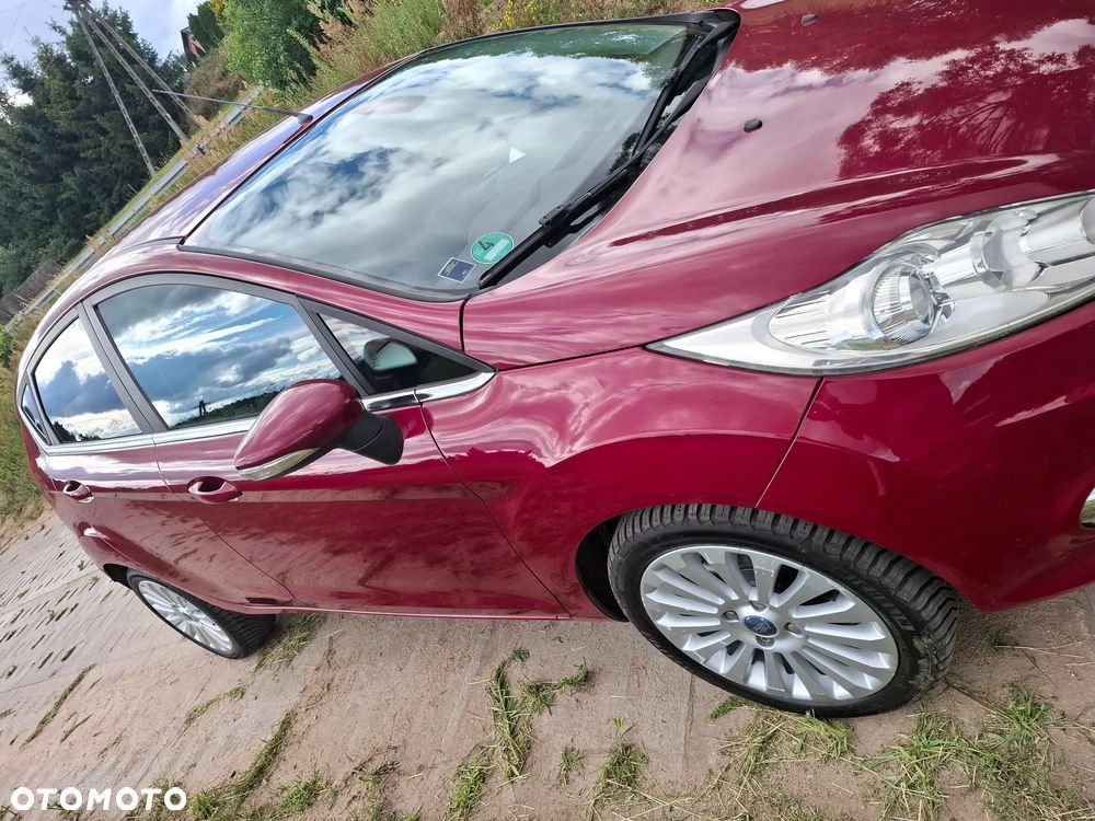 Ford Fiesta 1.6 TDCi SYNC Edition - 35