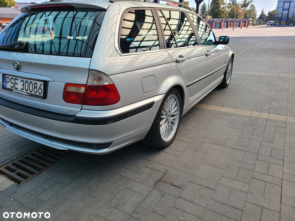 BMW Seria 3 325i - 33