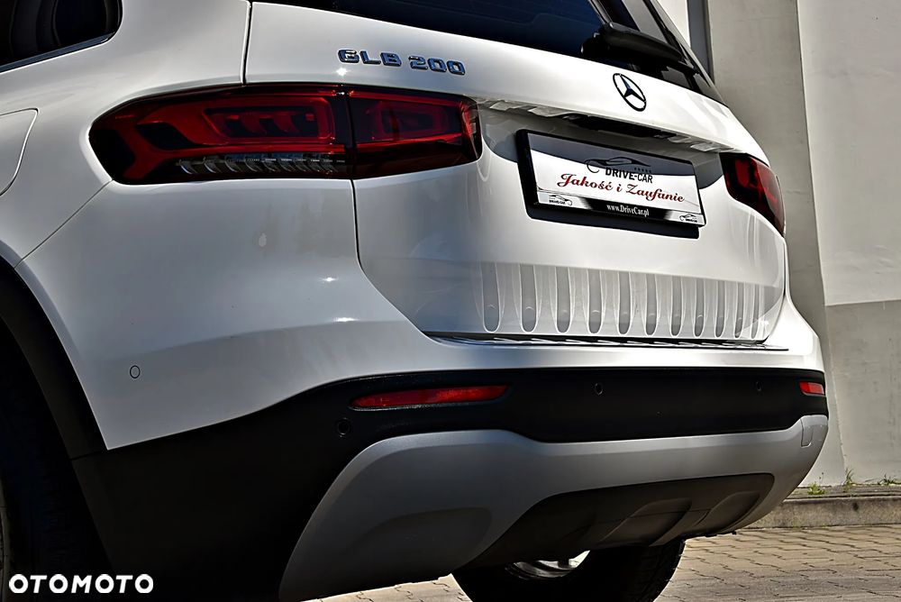 Mercedes-Benz GLB 200 7G-DCT - 10