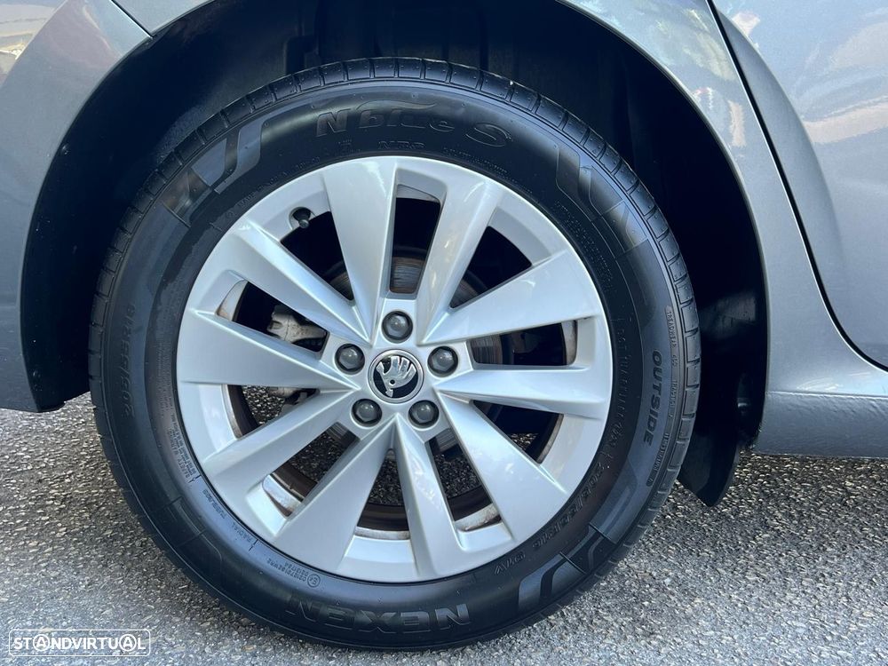 Skoda Scala 1.0 TSI DSG - 5