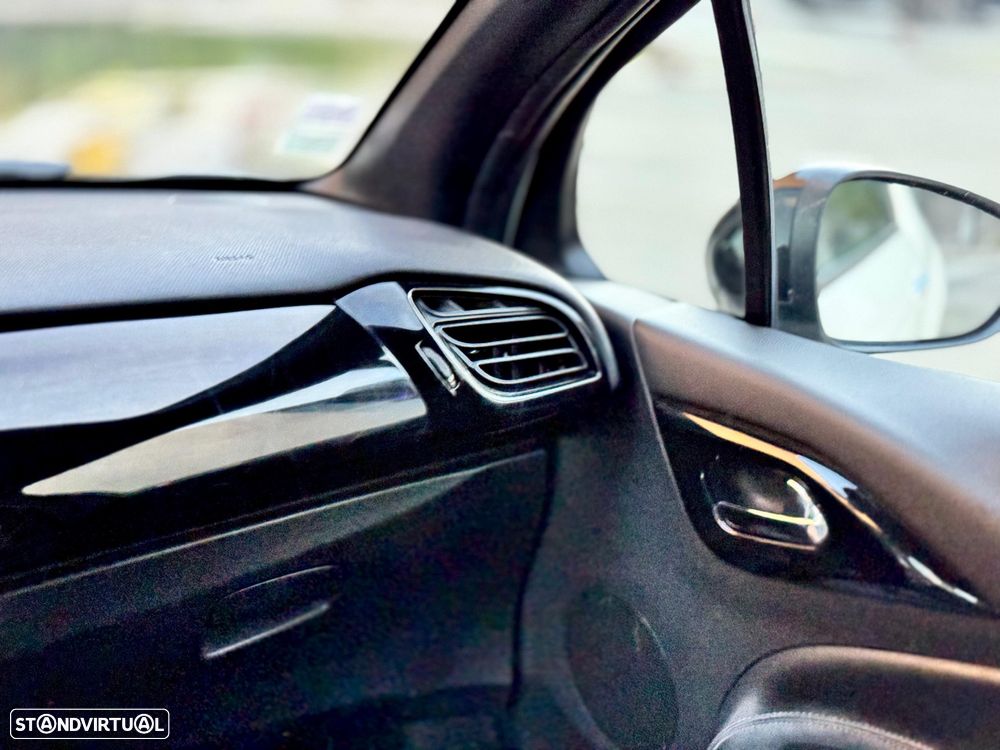 Citroën DS3 1.6 e-HDi So Chic 95g - 24