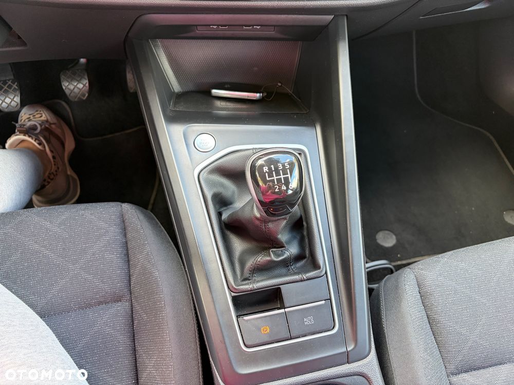 Volkswagen Golf 1.5 TSI BMT Comfortline - 30