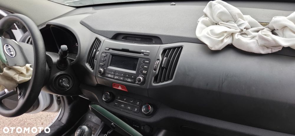 KIA SPORTAGE III nagrzewnica komplet wentylator - 1