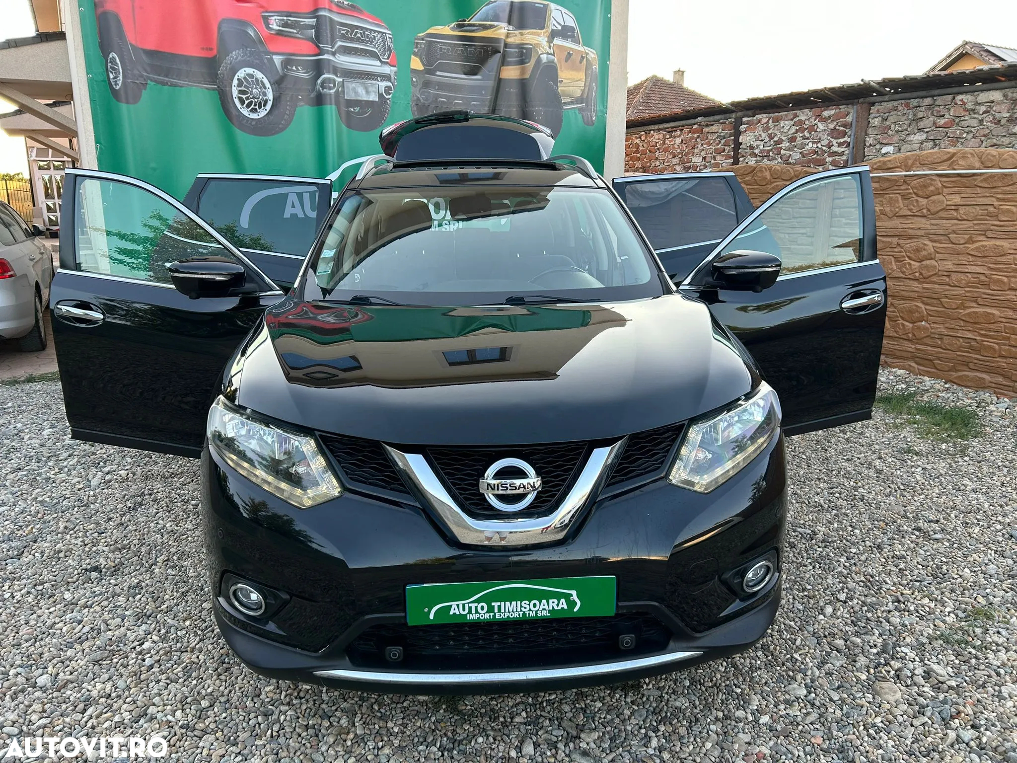 Nissan X-Trail - 2