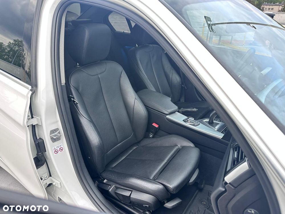 BMW Seria 3 330e iPerformance Sport Line - 8