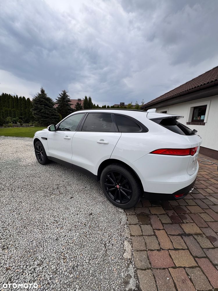 Jaguar F-Pace 2.0 i4D AWD Prestige - 4
