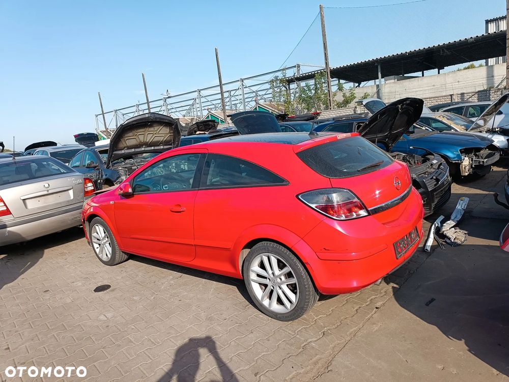 Opel astra H GTC Z silnikiem 1.6 turbo o ozn. Z16LET i skrzynią manualną 6 biegów M32 kod lakieru  Z50B - 3