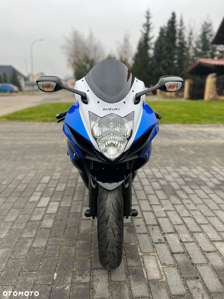 Suzuki GSX-R - 11