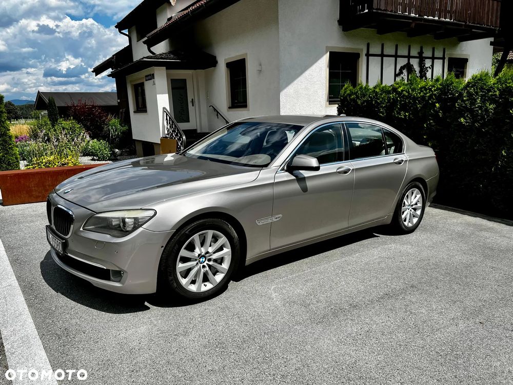BMW Seria 7 750i L xDrive - 1