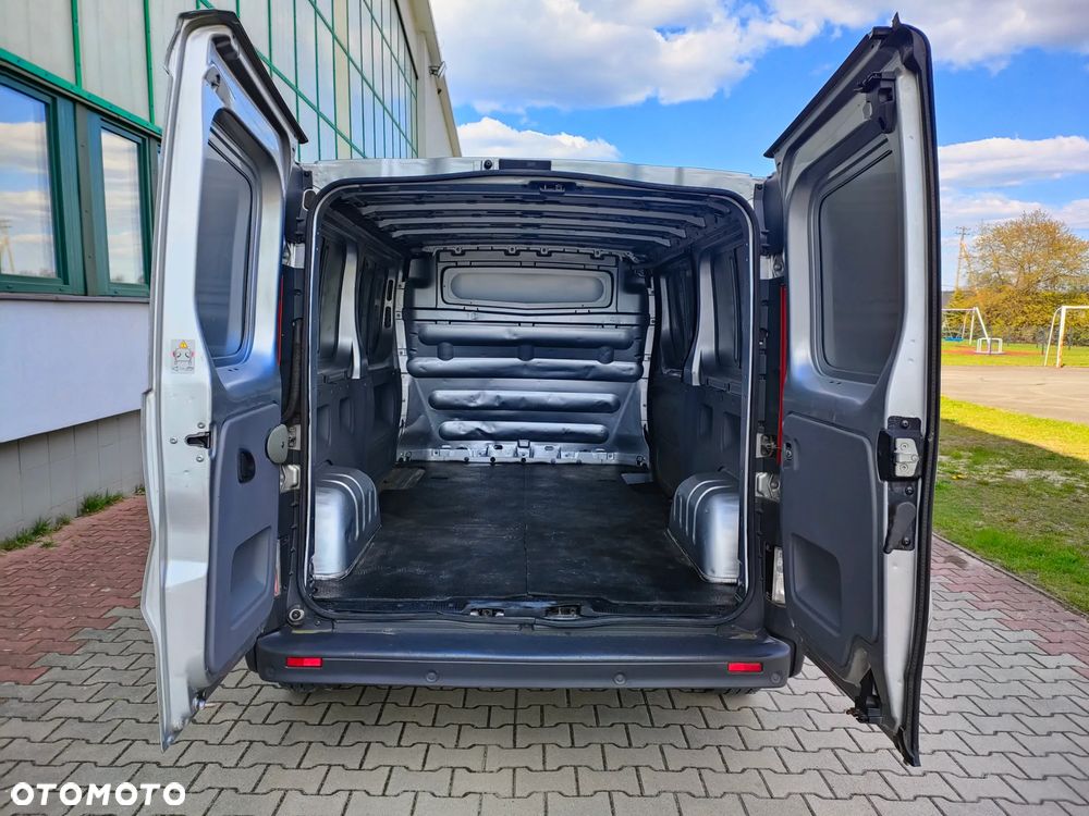 Opel Vivaro - 18