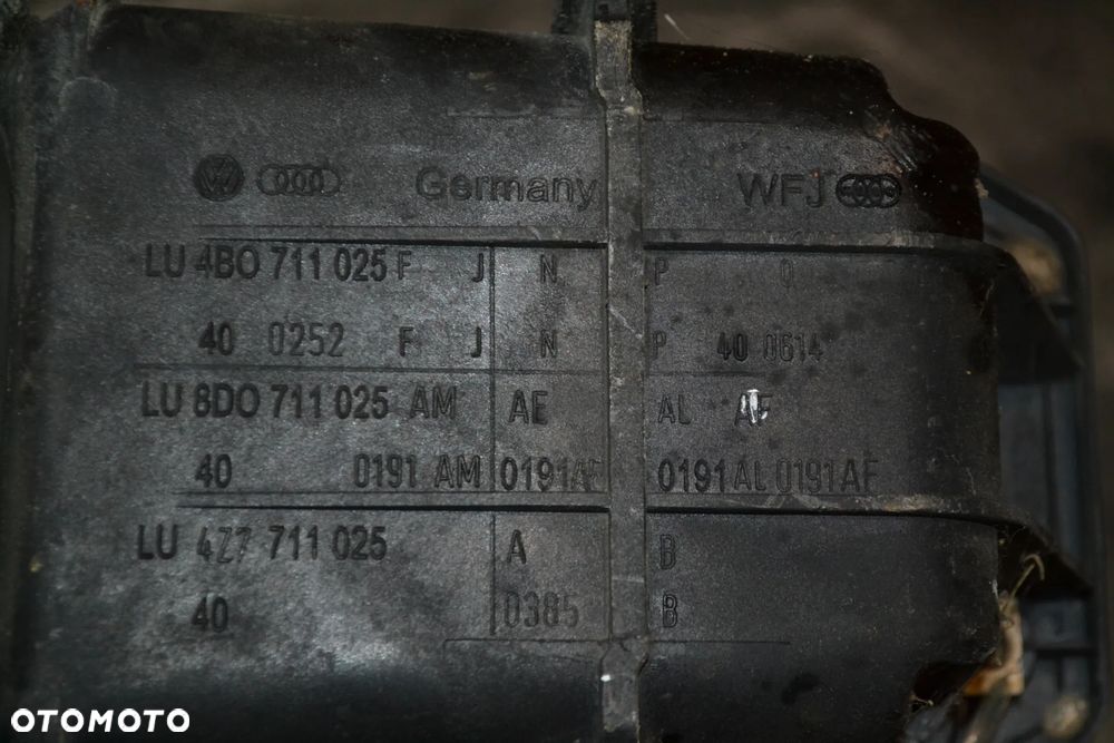 VW PASSAT B5 FL AUDI A4 B5 LIFT LEWAREK WYBIERAK DŹWIGNIA ZMIANY BIEGÓW 5 8D0711025AF - 3