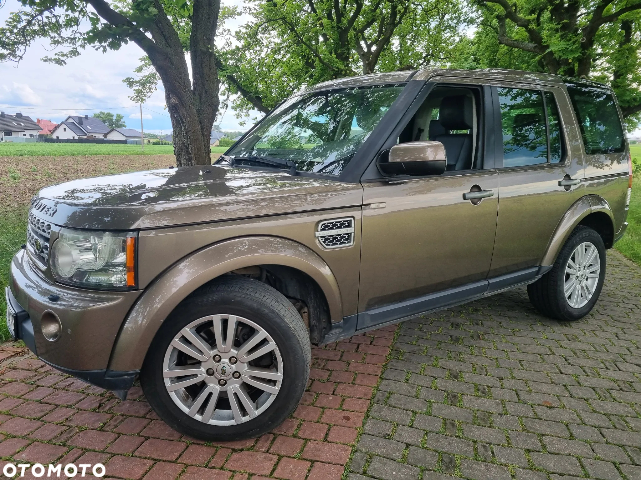 Land Rover Discovery IV 3.0D V6 HSE - 36