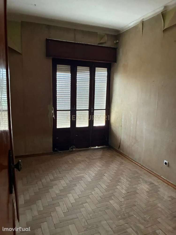 T2 para remodelar - Cavadas, Seixal - Grande imagem: 5/8