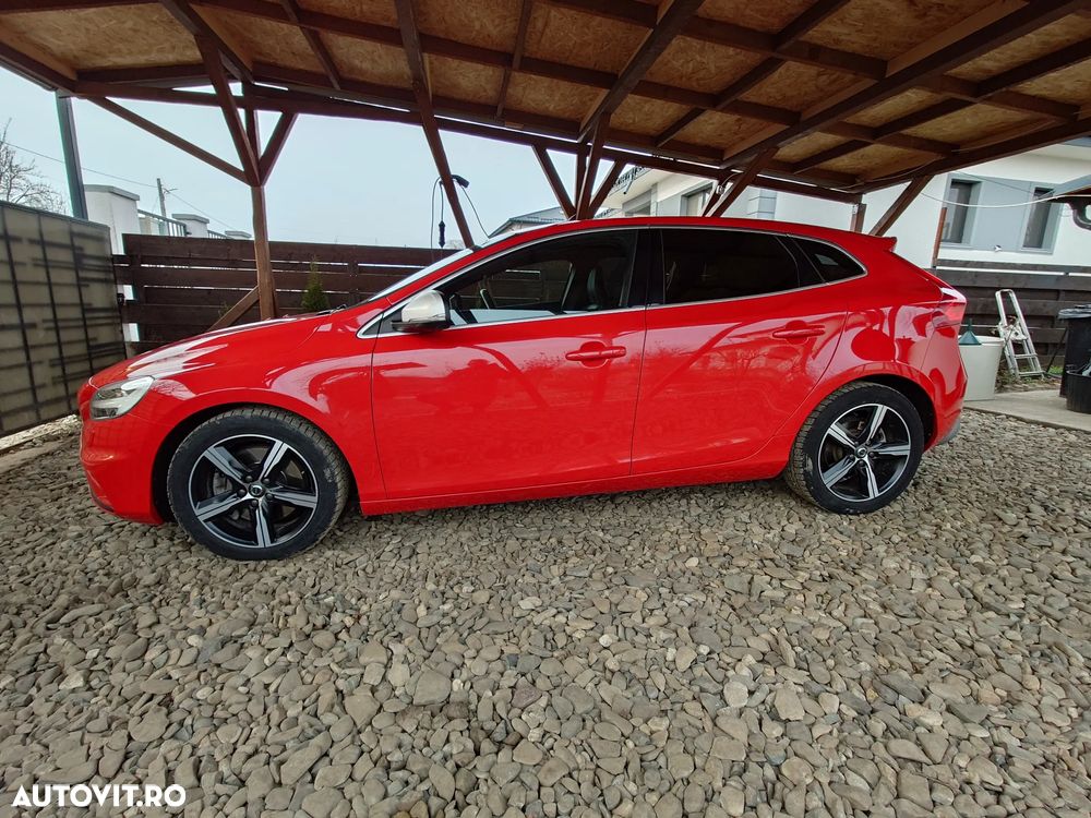 Volvo V40 T3 Geartronic RDesign - 16