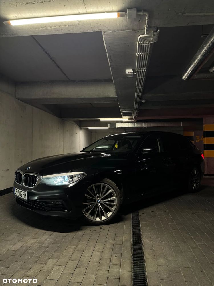 BMW Seria 5 518d Sport Line sport - 18