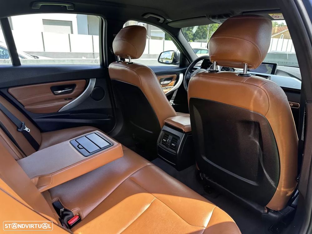 BMW 320 d Luxury Line - 52