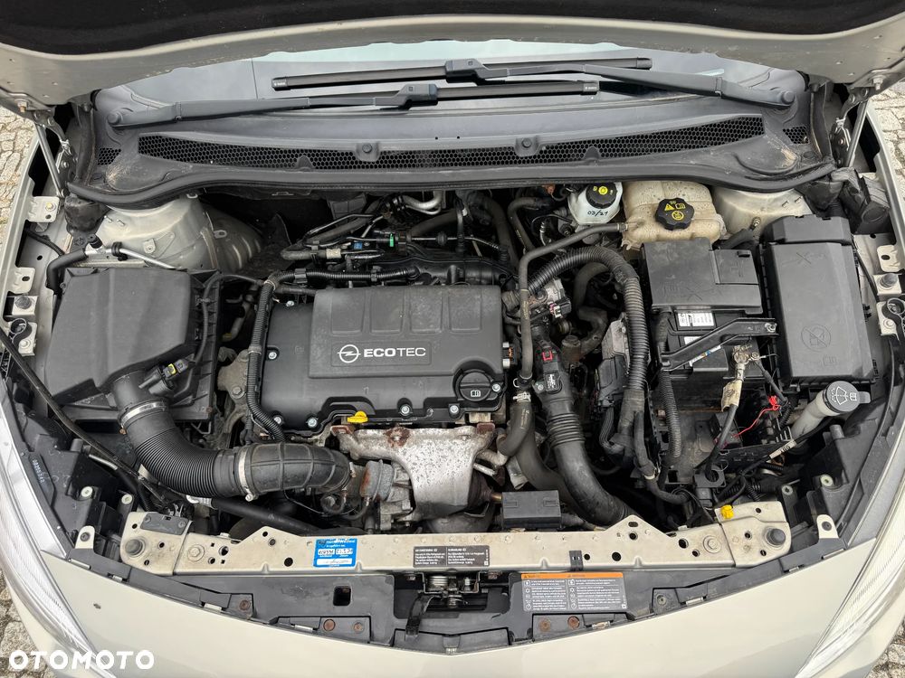 Opel Astra 1.4 Turbo - 34