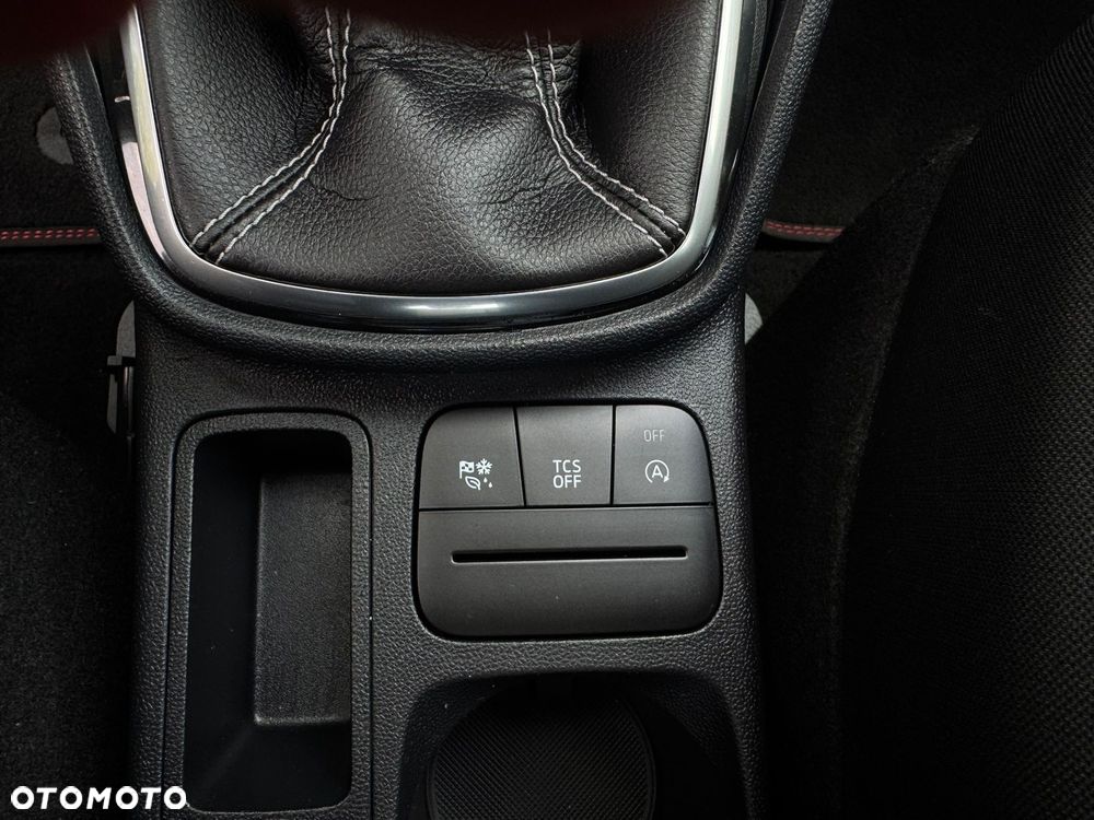 Ford Fiesta 1.1 S&S COOL&CONNECT - 13