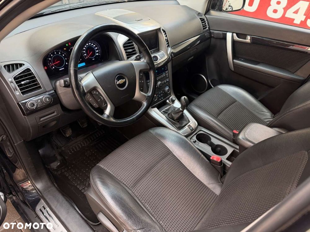 Chevrolet Captiva - 23