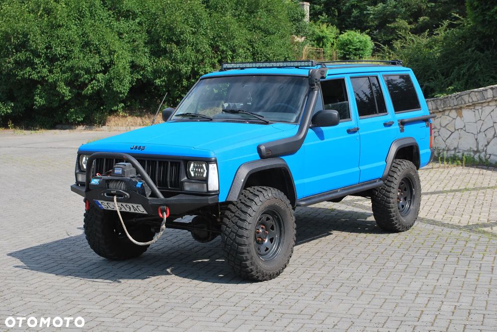 Jeep Cherokee - 3