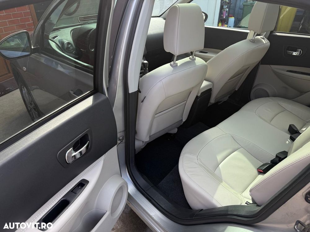 Nissan Qashqai 1.6 dCi DPF 4x4 tekna - 11