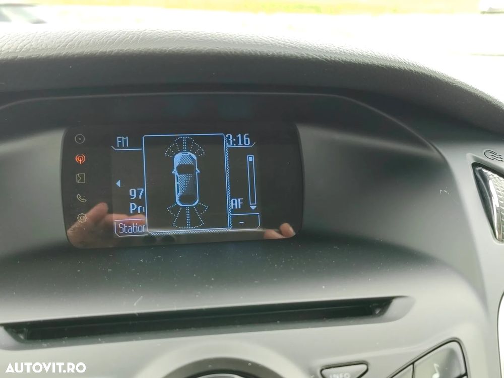 Ford Focus 1.0 EcoBoost Start-Stopp-System Champions Edition - 12