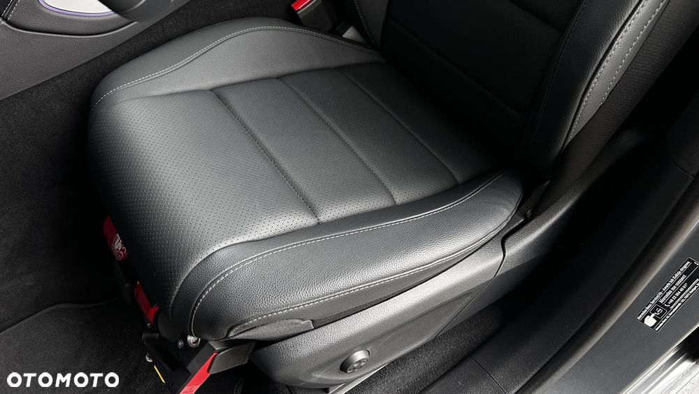 Mercedes-Benz GLE 300 d mHEV 4-Matic AMG Line - 14