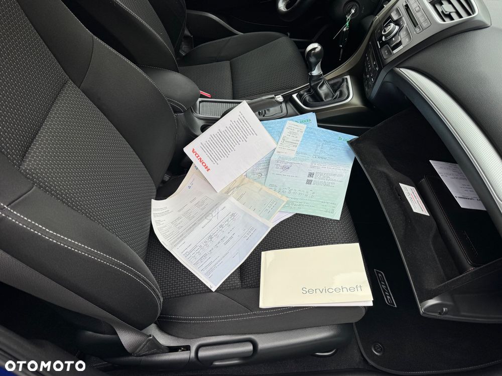 Honda Civic 1.4 i-VTEC Sport Black Edition - 39