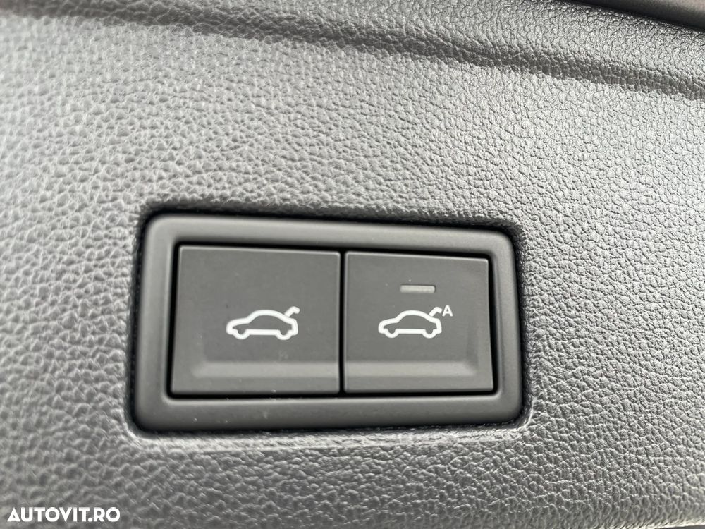 Volkswagen Touareg - 13