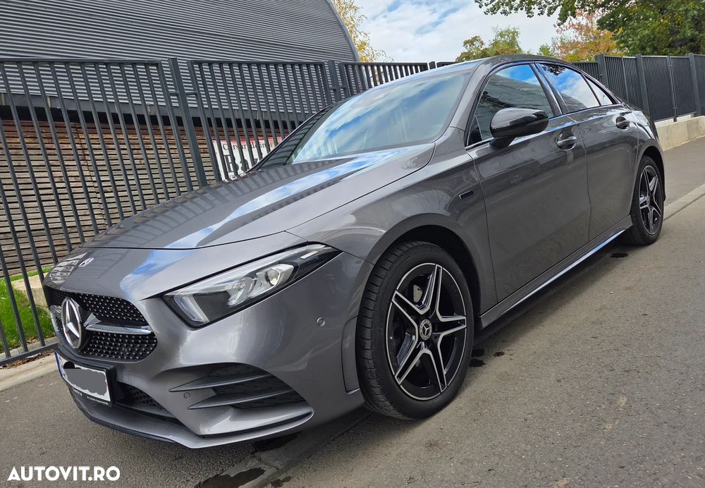 Mercedes-Benz A - 11