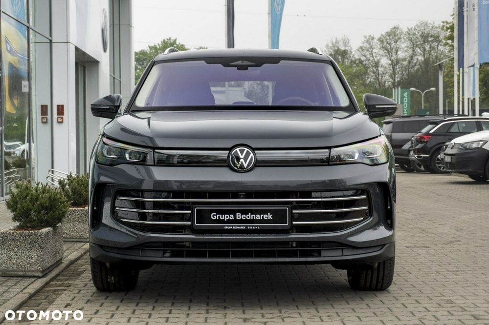 Volkswagen Tiguan - 5