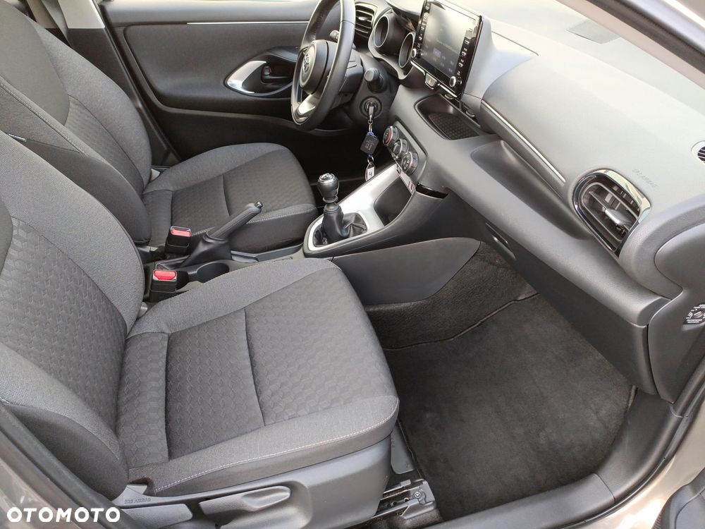 Toyota Yaris - 13