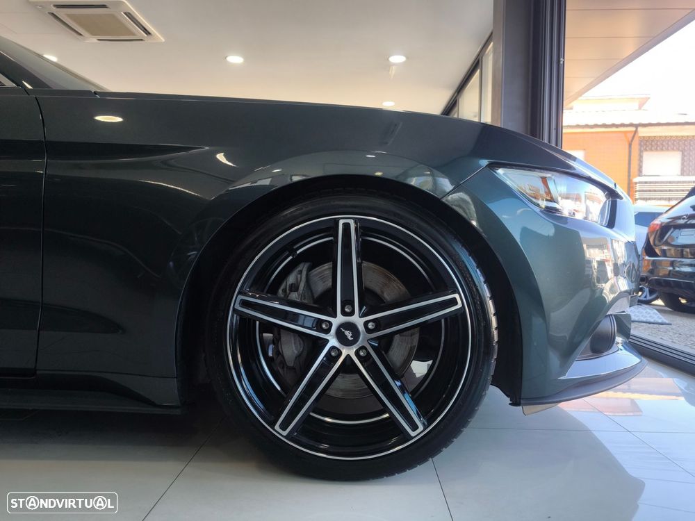 Ford Mustang 2.3i EcoBoost - 9