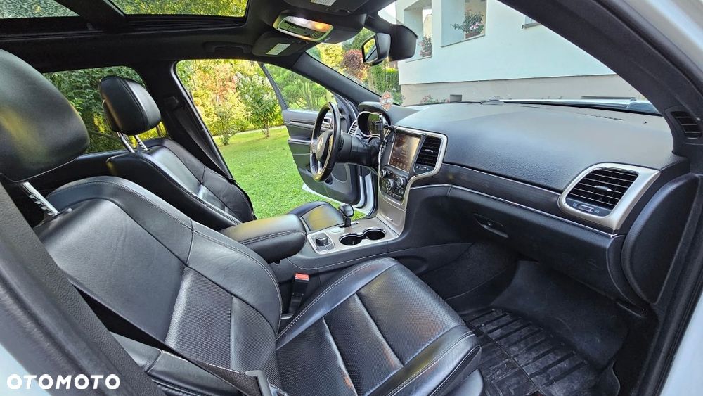 Jeep Grand Cherokee - 8