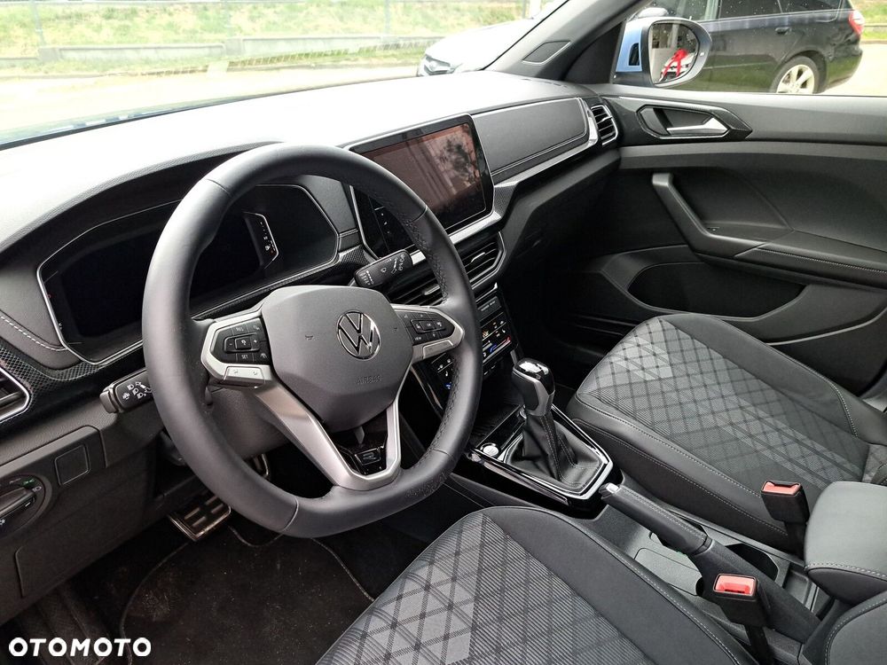 Volkswagen T-Cross - 17