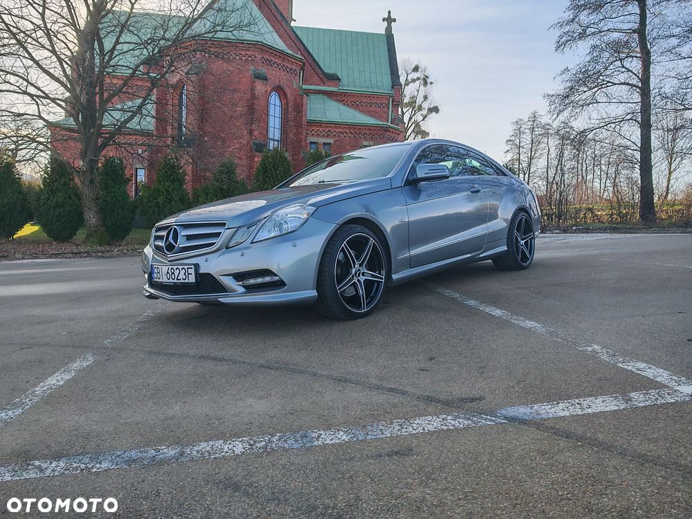 Mercedes-Benz Klasa E - 23