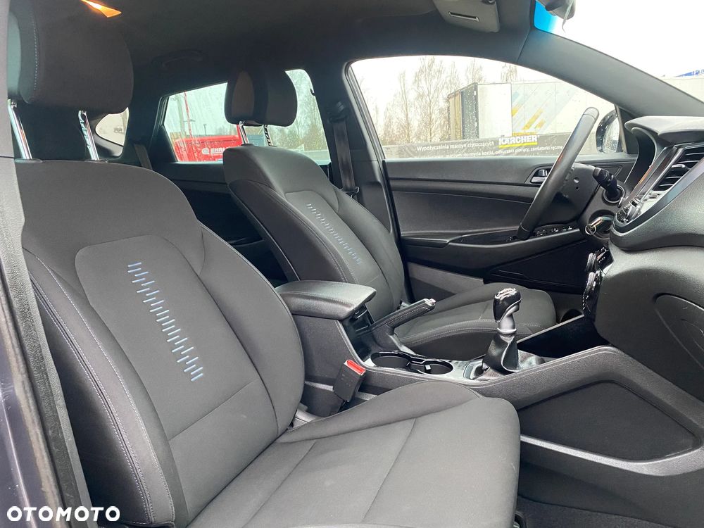 Hyundai Tucson 1.6 GDI BlueDrive GO 2WD - 10