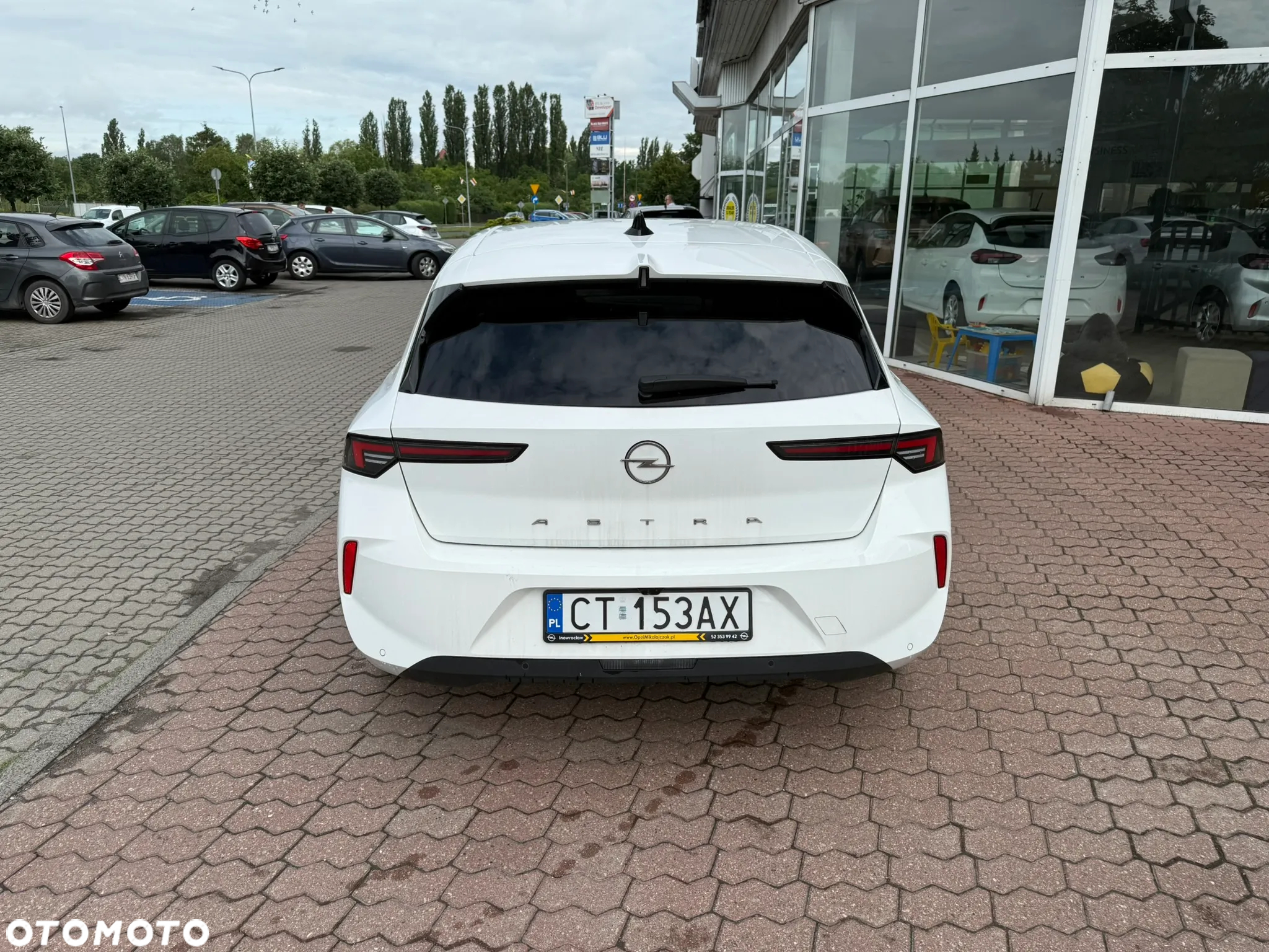 Opel Astra V 1.2 T Edition S&S - 4