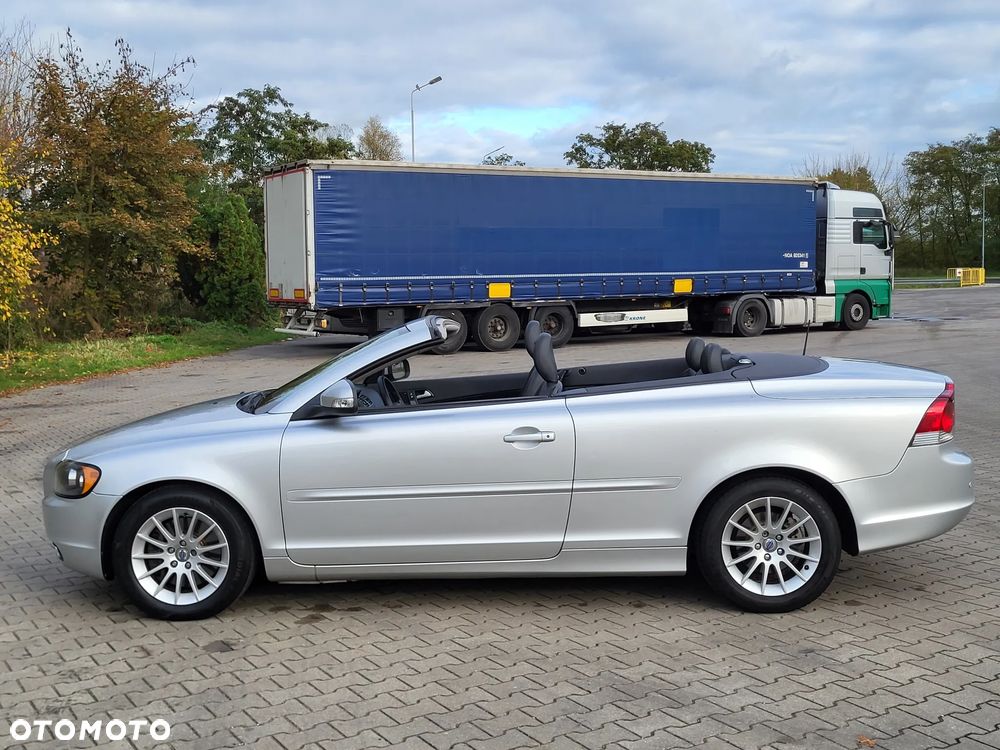 Volvo C70 2.0D Momentum - 21
