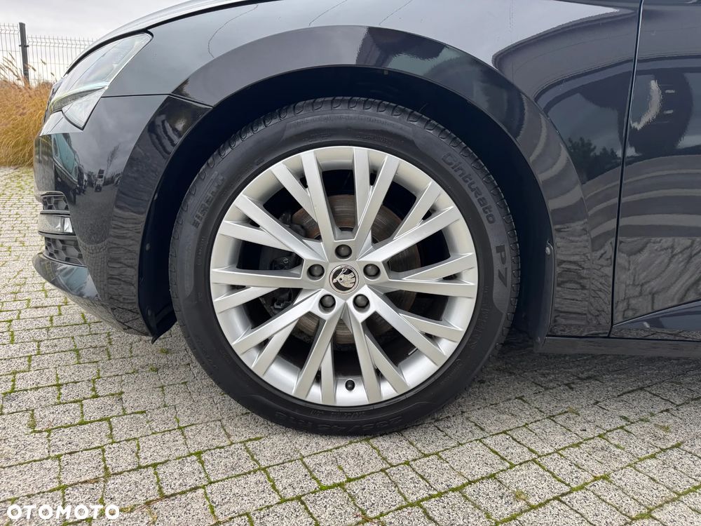 Skoda Superb 2.0 TDI DSG Ambition - 13