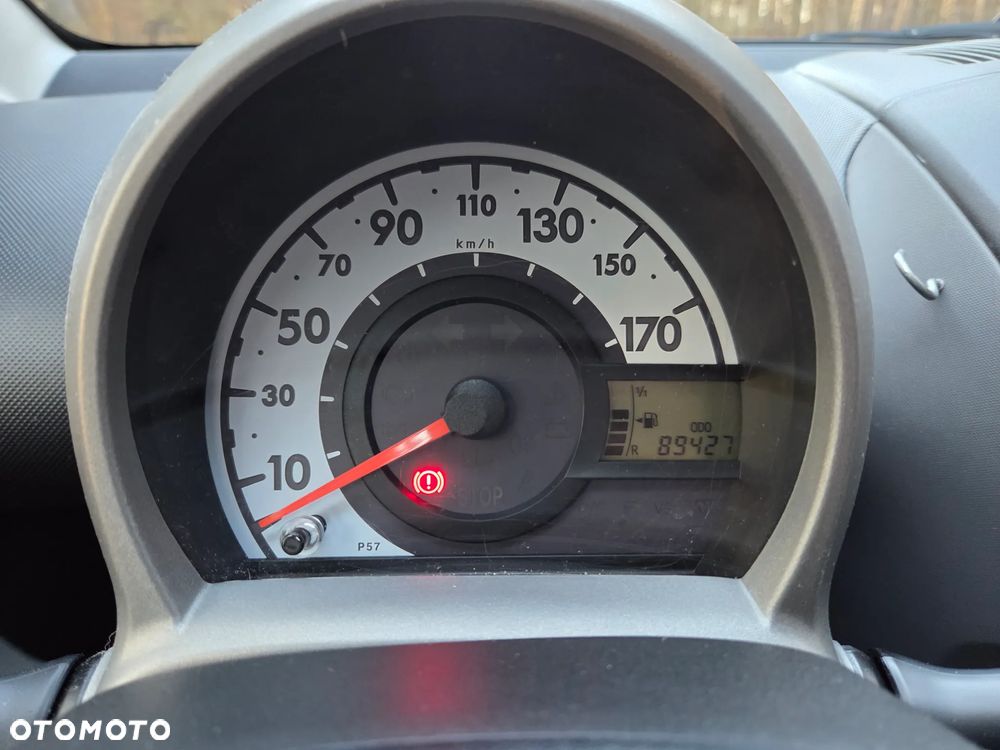 Toyota Aygo CoolRed - 14