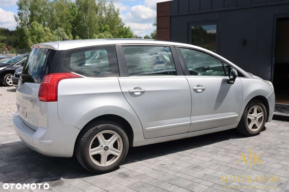 Peugeot 5008 - 16