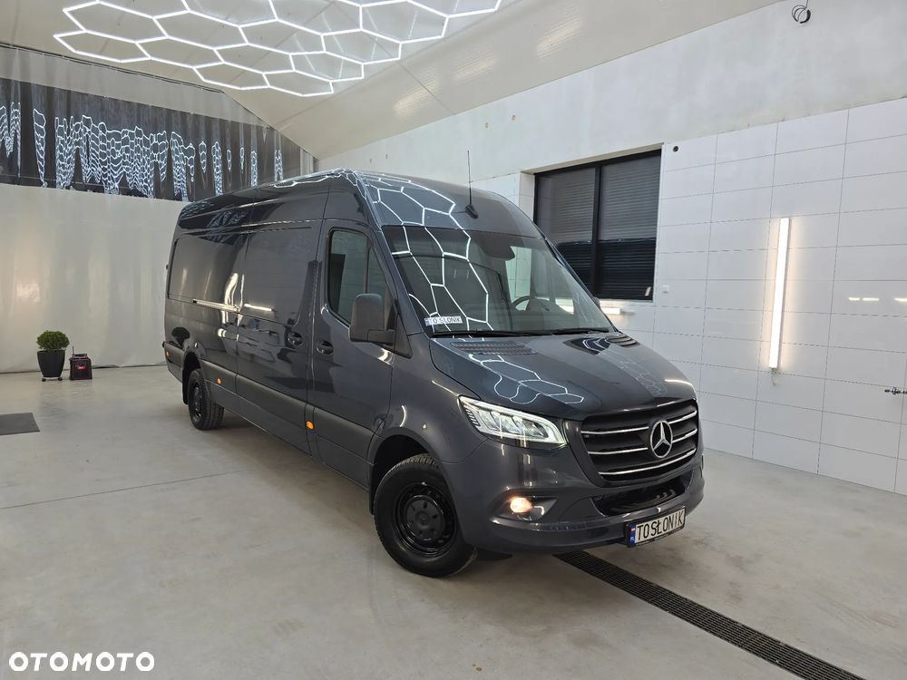 Mercedes-Benz SPRINTER 319 3.0 V6 CDI AUTOMAT 4,40Cm Długi SERWIS ASO MERCEDES-BENZ DO OSTATNIEGO km SALON PL FUL LED HIGH PERFORMANCE MBUX z ekranem dotykowym 10,25 cali SIEDZENIE KIEROWCY KOMFORTOWE, HYDRAULICZNE RESOROWANE PODGRZEWANA SZYBA PRZEDNIA TEMPOMAT KAMERA COFANIA LAKIER METALIK - 5
