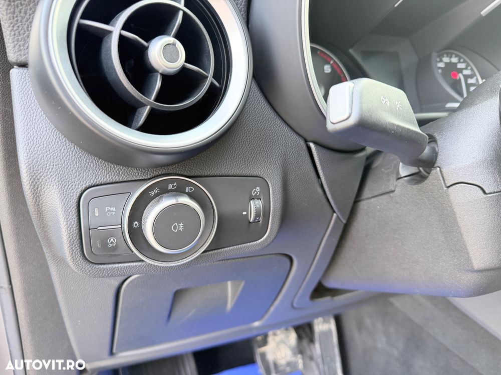 Alfa Romeo Stelvio 2.2 16V AT8-Q4 Executive - 30