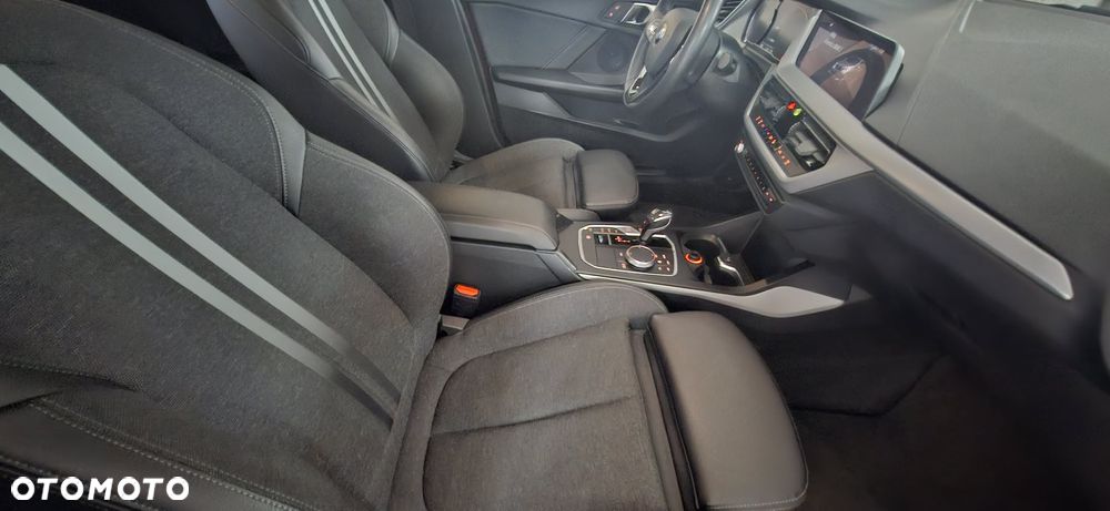 BMW Seria 1 118i - 20