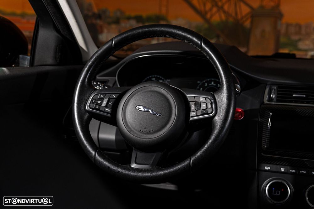 Jaguar E-Pace 2.0 P200 AWD Aut. - 13